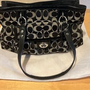 COACH Signature Canvas & patent leather Medium Tote Bag. Preowned